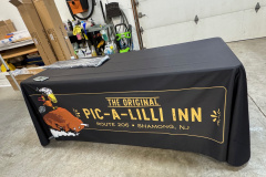 Pic-A-Lilli-Inn_Custom_Tent_and_Table_Cover_4