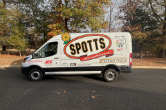 Spotts_Hardware_and_Graden_Center_Van_lettering